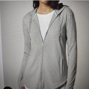 Coolibar Lumaleo hoodie - SPF 50 - NWOT - size L - soft breathable summer weight